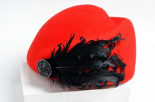 Load image into Gallery viewer, Cap Point big red / Free size Luxury feather stewardess British style Beret
