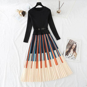 Cap Point Black Stripe / M Cap Point  Elegant Knitted  Pleated Dress