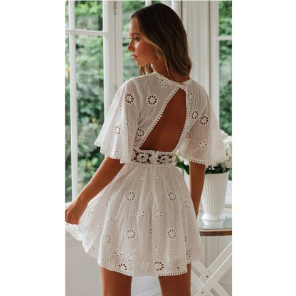Cap Point Elegant White Floral Embroidery Cotton Dress