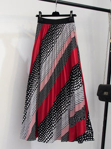 Cap Point Red / One Size Multicolor Pleated Maxi Skirt