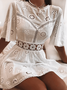 Cap Point WHITE / S Elegant White Floral Embroidery Cotton Dress
