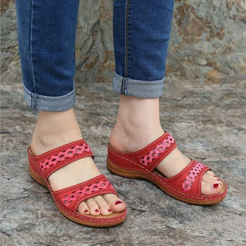 Cap Point Women's Retro Wedge Sandals